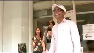 Frumoasa xxx baieti Blonda ușor și voluptuos suge pula