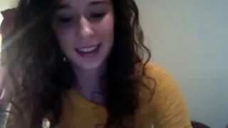 Slutty latina vintage film sexy Se masturbeaza cu castravete și aparate de bucătărie