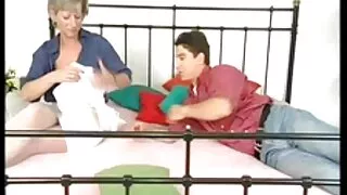Dominant de sex masculin futai cu femei slabe mers Laba supus doamna cu Tate Mari