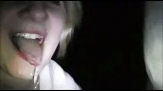 Barbati inconjurati faze comice cu femei sexi de o Blonda Tatoasa si fututi activ de pule
