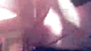 Doamnă matură futai cu mama lui în ciorapi baga un vibrator gigant in pasarica ei